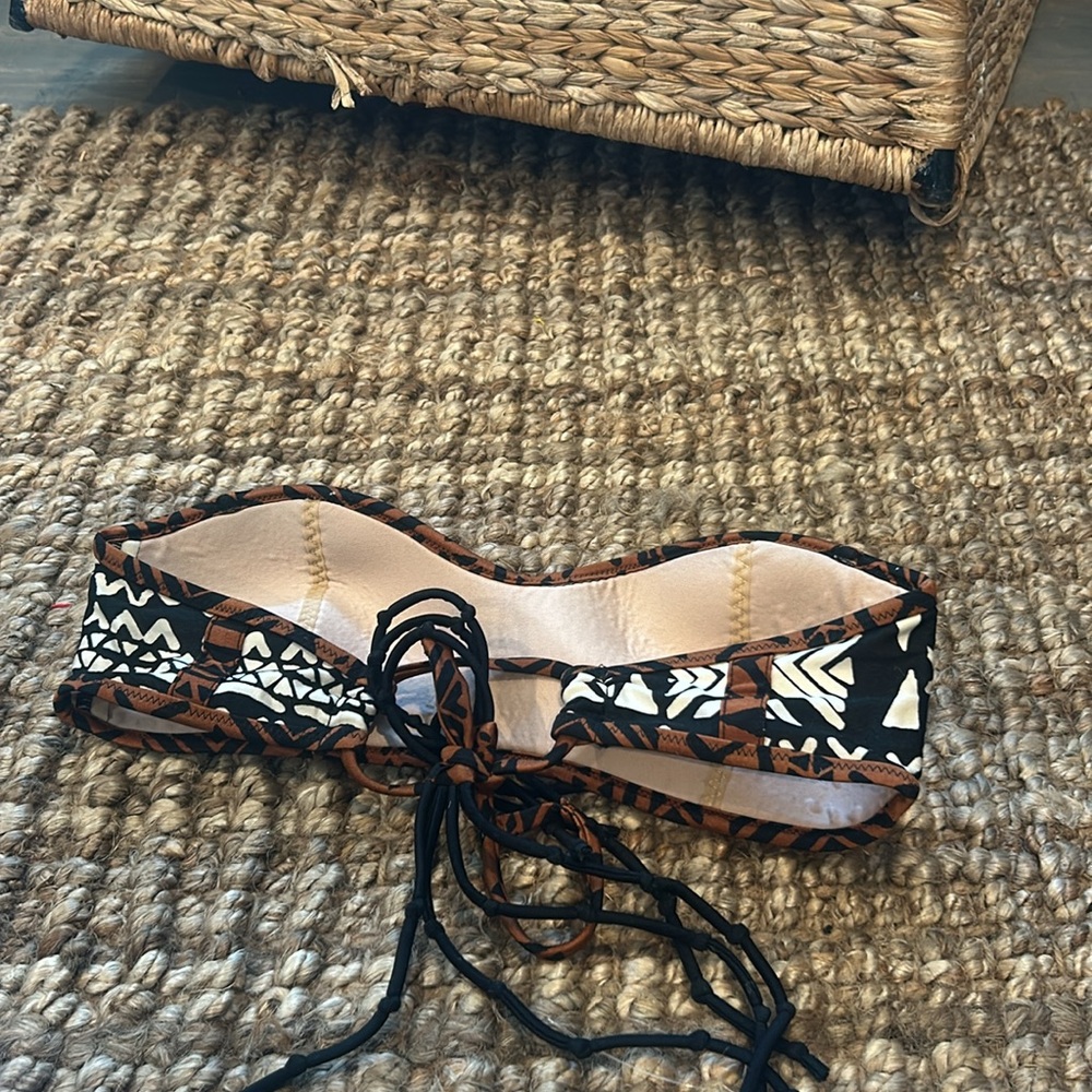 AMUSE Swim Brown Black Aztec Strapless Bikini Top Size Medium - Picture 3 of 6